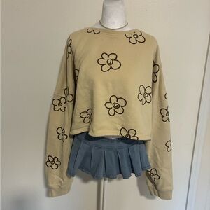 Light beige Motel flower print pullover sweatshirt 
🤎💐 XL